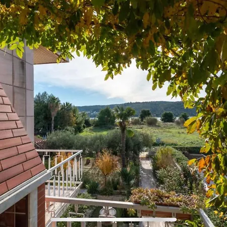 Villa Trogir Pantana Beach *