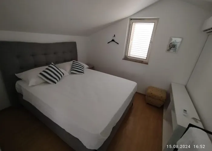 Villa Trogir Pantana Beach Трогір