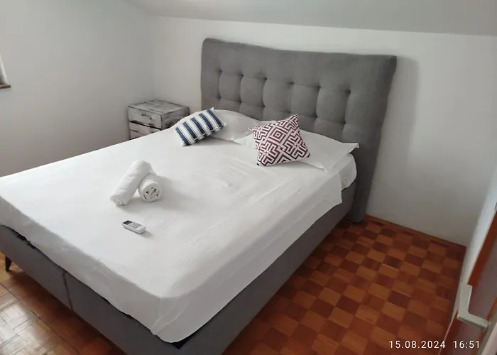 Villa Trogir Pantana Beach Трогір