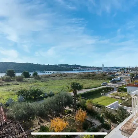 Villa Beachfront Pantana