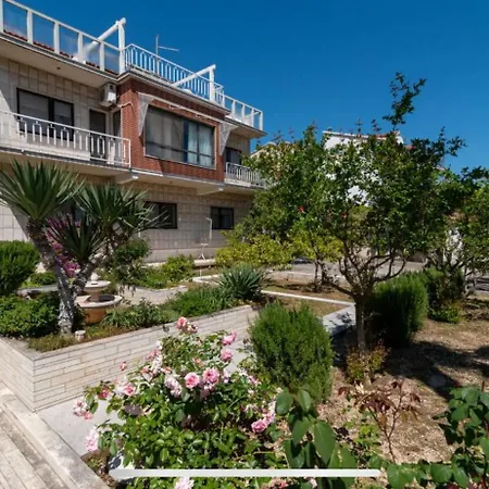 Beachfront Pantana * Trogir