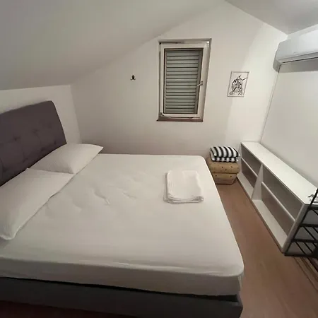 Beachfront Pantana Trogir