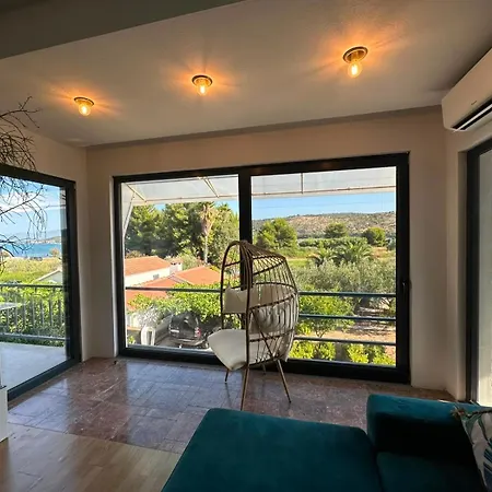 Beachfront Pantana Villa